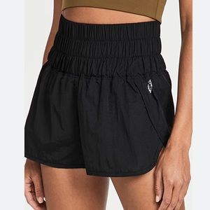 FREE PEOPLE way home shorts XS